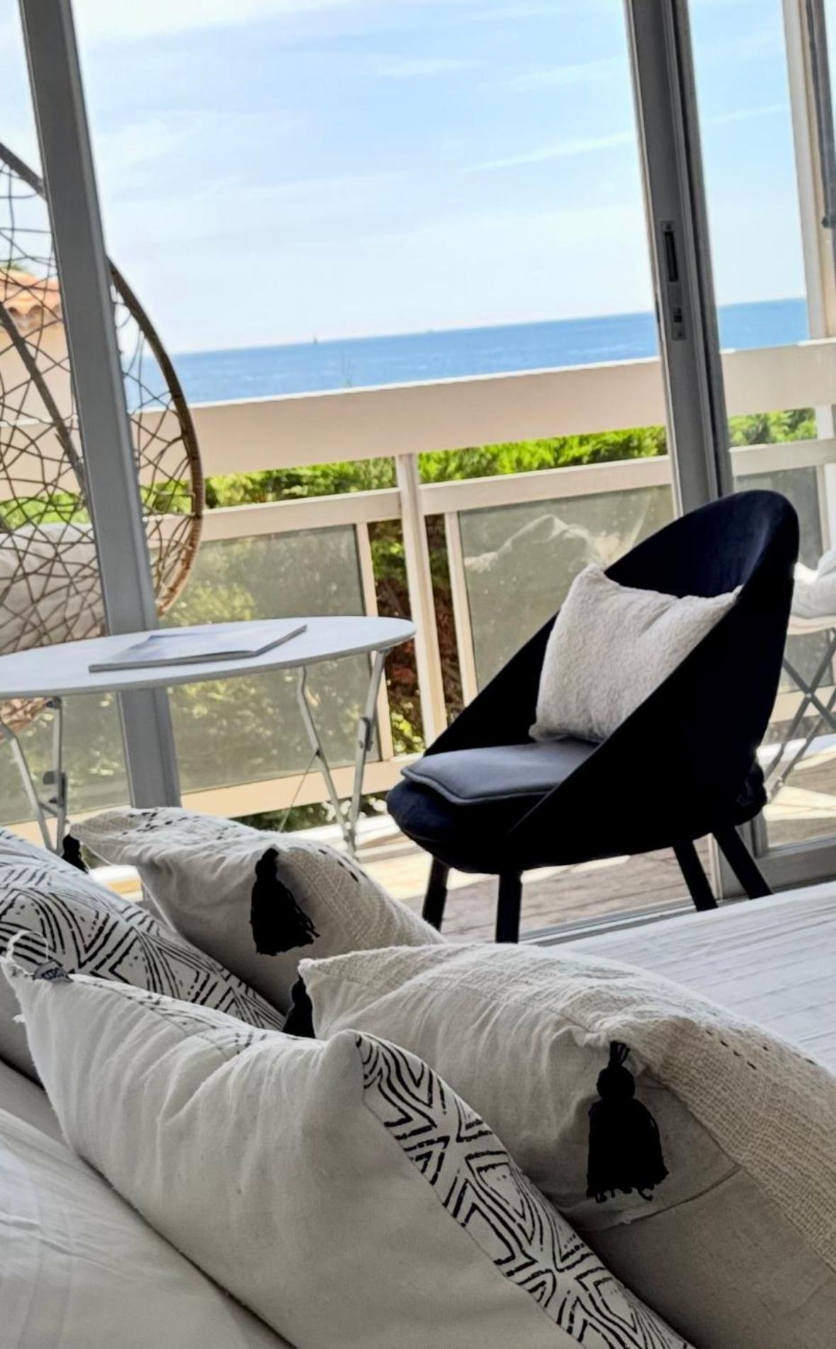 Charmant Studio Avec Terrasse Vue Mer A 50 M Сент-Максим Экстерьер фото